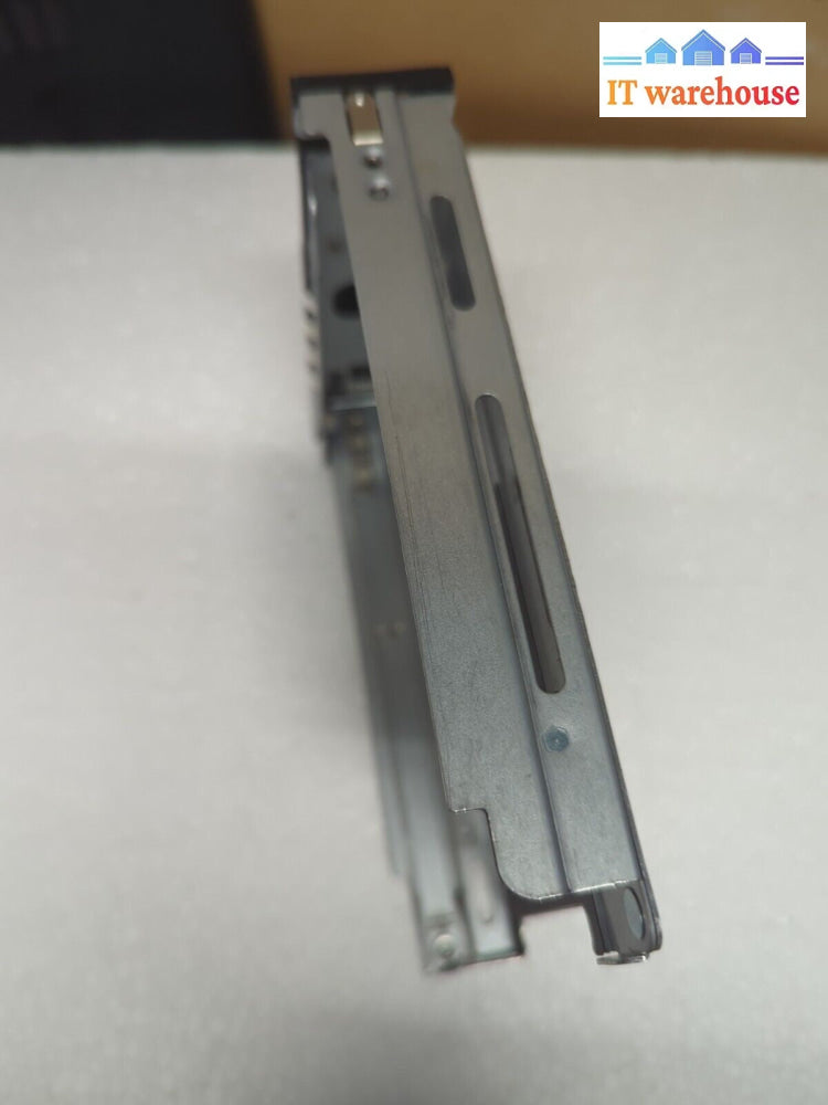1x QUANTA 3.5" SERVER HDD CADDY - 