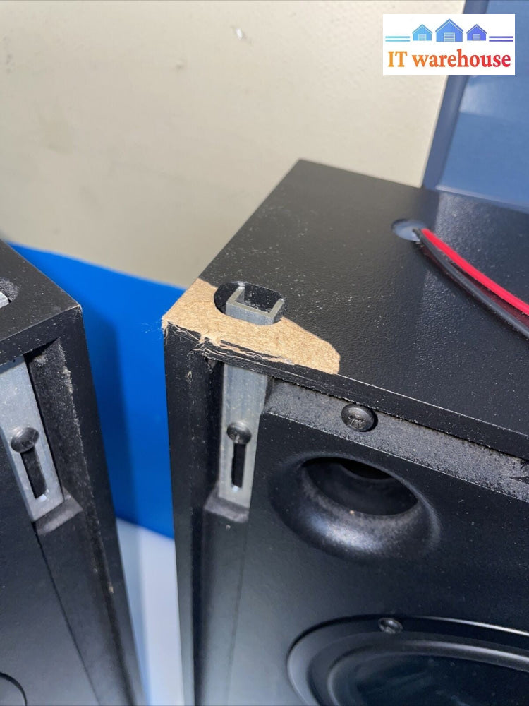 (1x)   TRIAD Inwall Omni Plus 6’’ Speaker (41.5*27.3*10cm)