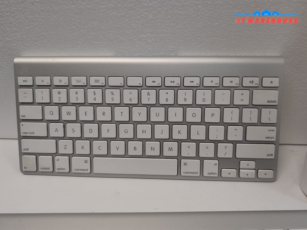 2x Apple Model A1314  Wireless Silver Mini Keyboards With Box Tested -