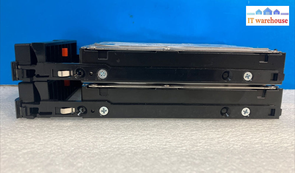 2X Hgst Hus156030Vls600 300Gb 15K 3.5’ Sas Hdd P/N 0B24479 W/ Caddy 005049034 ~