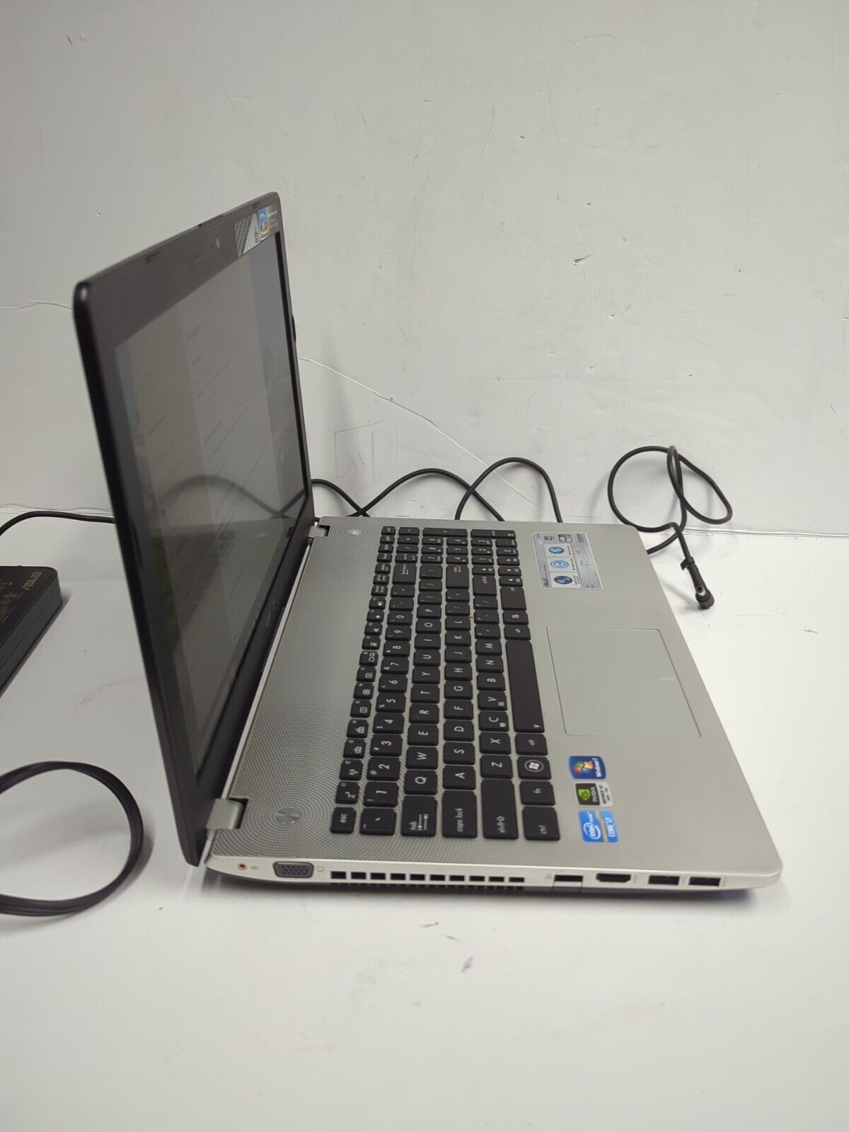 (GRADE A) ASUS N56V 15.6" Laptop Intel i7-3610QM CPU/16GB RAM/240GB SSD/Win 10 -