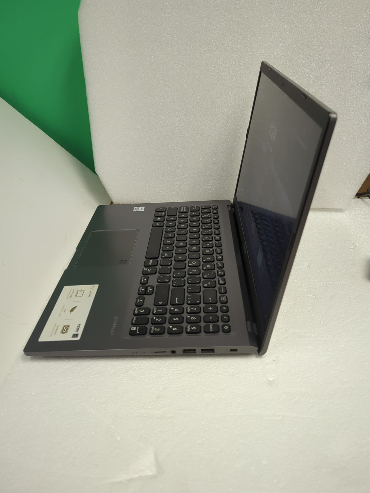 ASUS Vivobook X515J 15.6" LAPTOP  i3-1005G1 CPU/8GB Ram/256GB SSD/Win11 (*Read)-