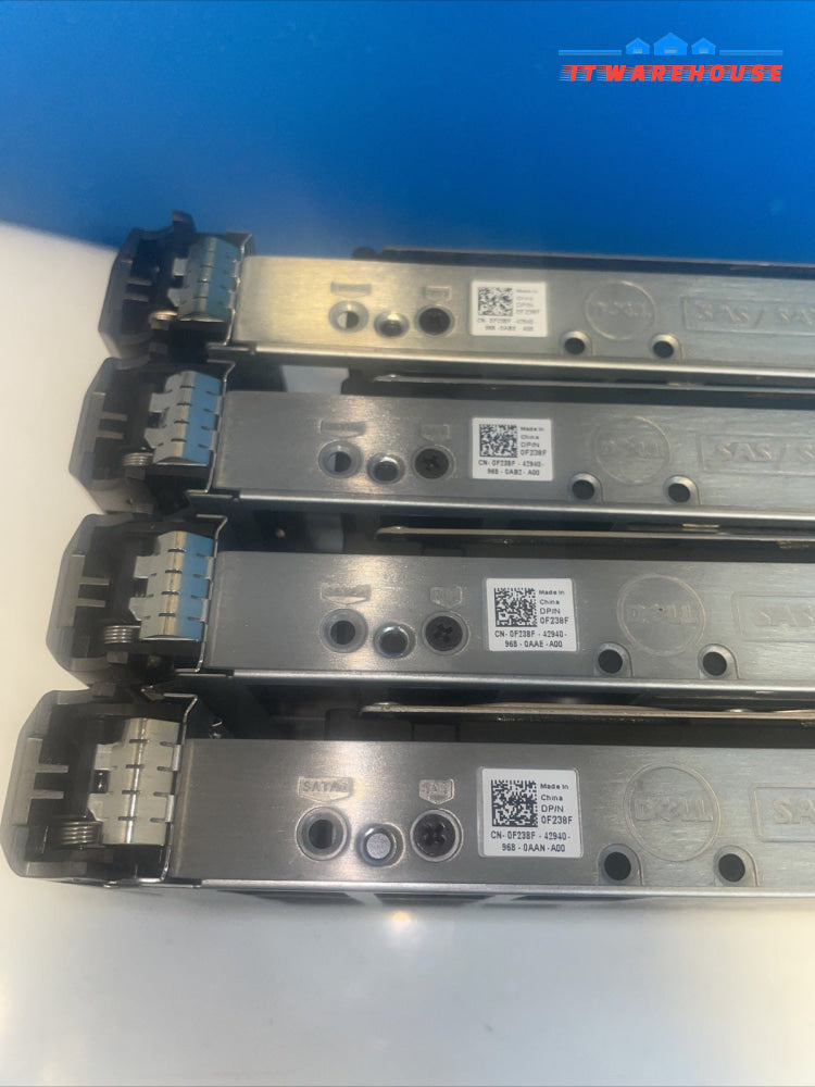 * 4x Dell Hitachi GX198 15K RPM 3.5" 147GB  SAS Server Hard Drive W/F238F TRAY
