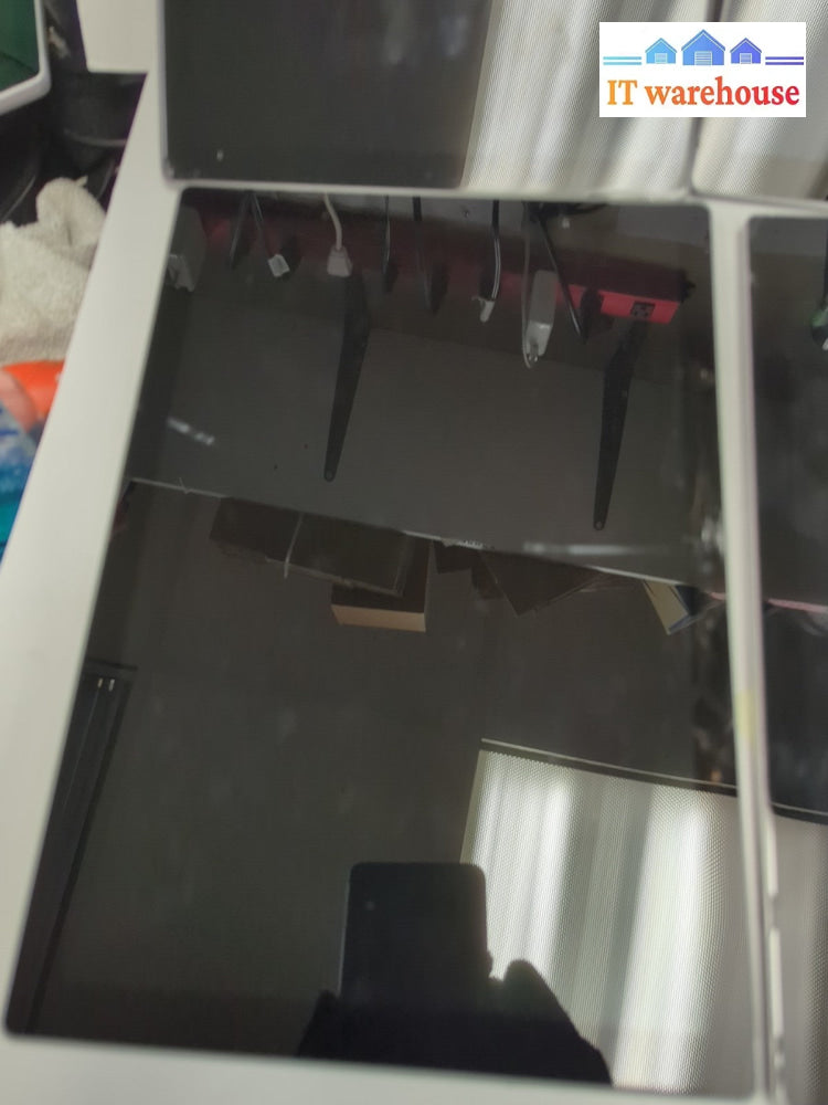 4x Microsoft SURFACE PRO 5 1796 i5-7300U/8GB (Cracked, Can't Boot , For Parts) -