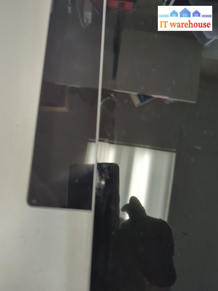 4x Microsoft SURFACE PRO 5 1796 i5-7300U/8GB (Cracked, Can't Boot , For Parts) -