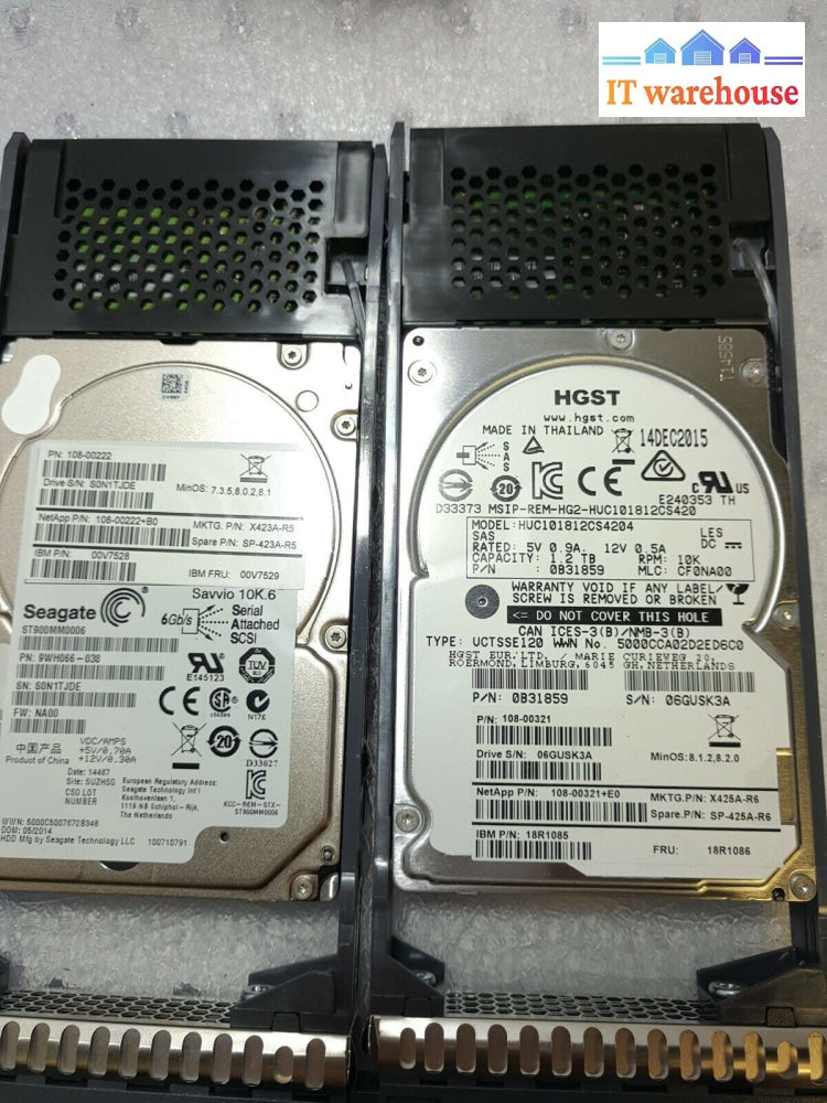 - 4x NetApp X423A-R5 900GB SAS 10K  2.5"  HDD 108-00222 00V7528 w/ Tray