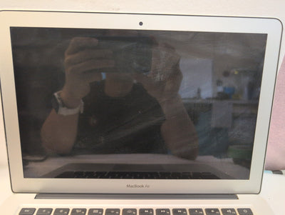🎸 Apple MacBook Air 13-inch A1466 (2013) - For Parts, No Boot - Silver (No SSD)