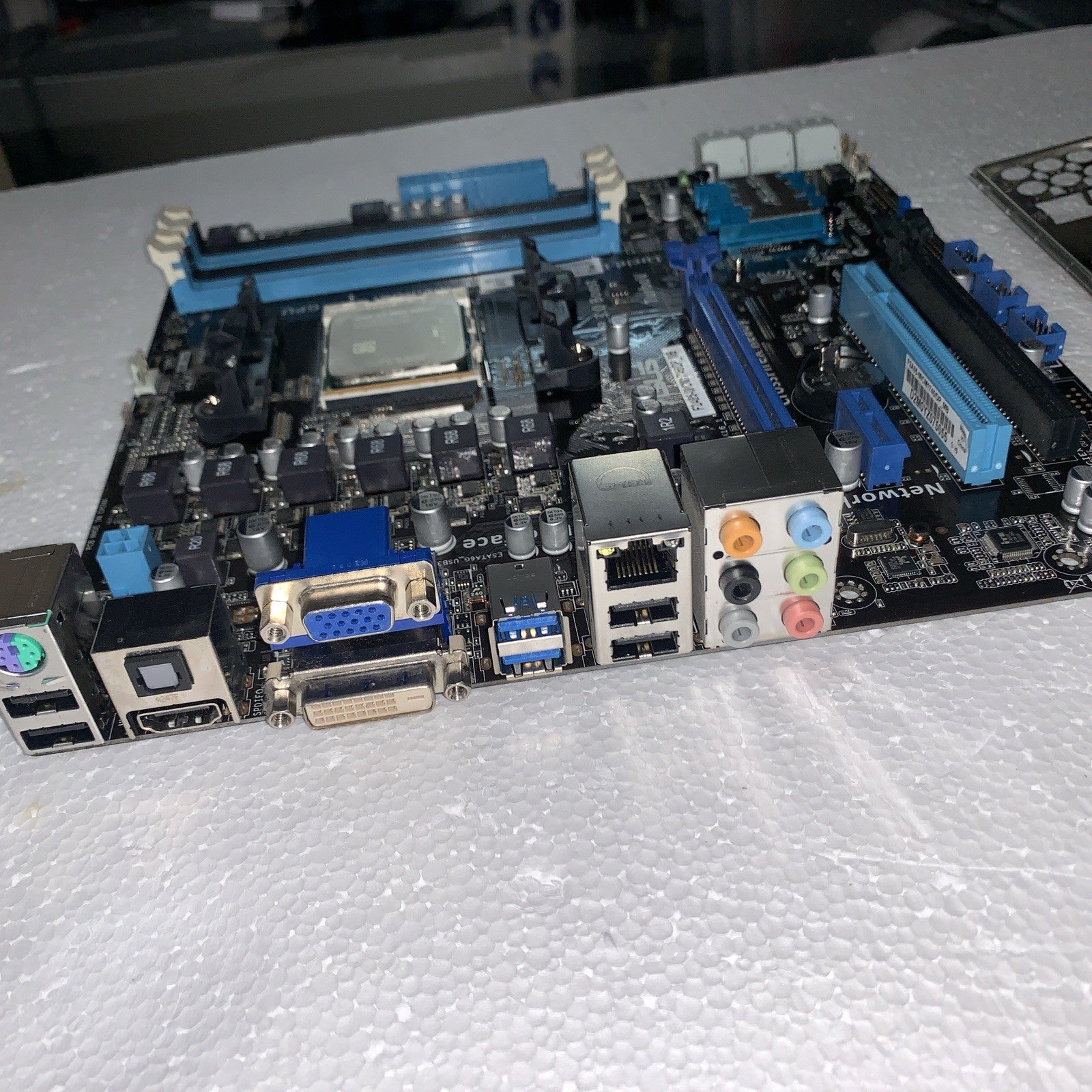 ASUS F2A85-M FM2 Motherboard + AMD A8-5500 Quad Core 3.2GHz APU Combo