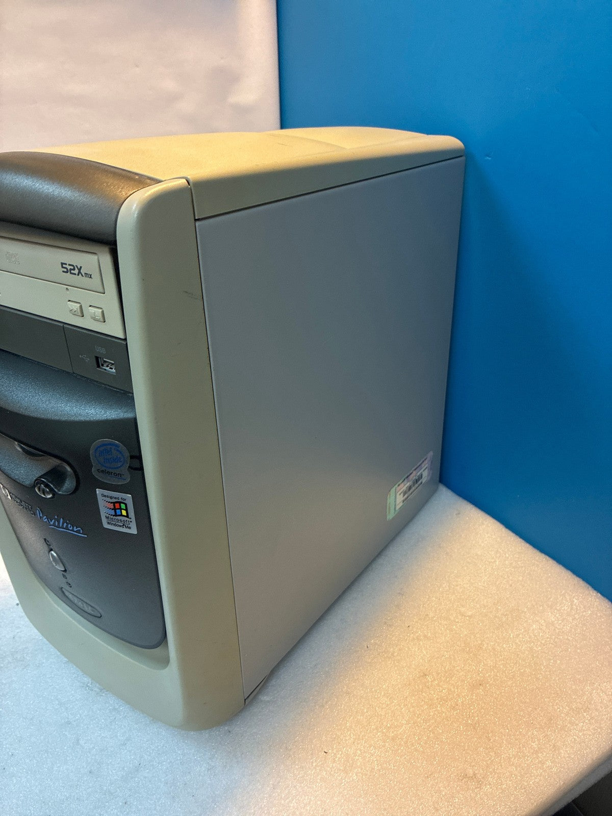 🔥 HP Pavilion 6746C Desktop Tower PC Celeron 733MHz Windows Me Vintage