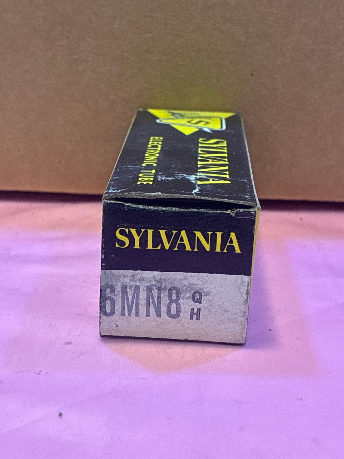🔥 Sylvania 6MN8 Vacuum Tube in Original Box - Vintage Electronic Tube