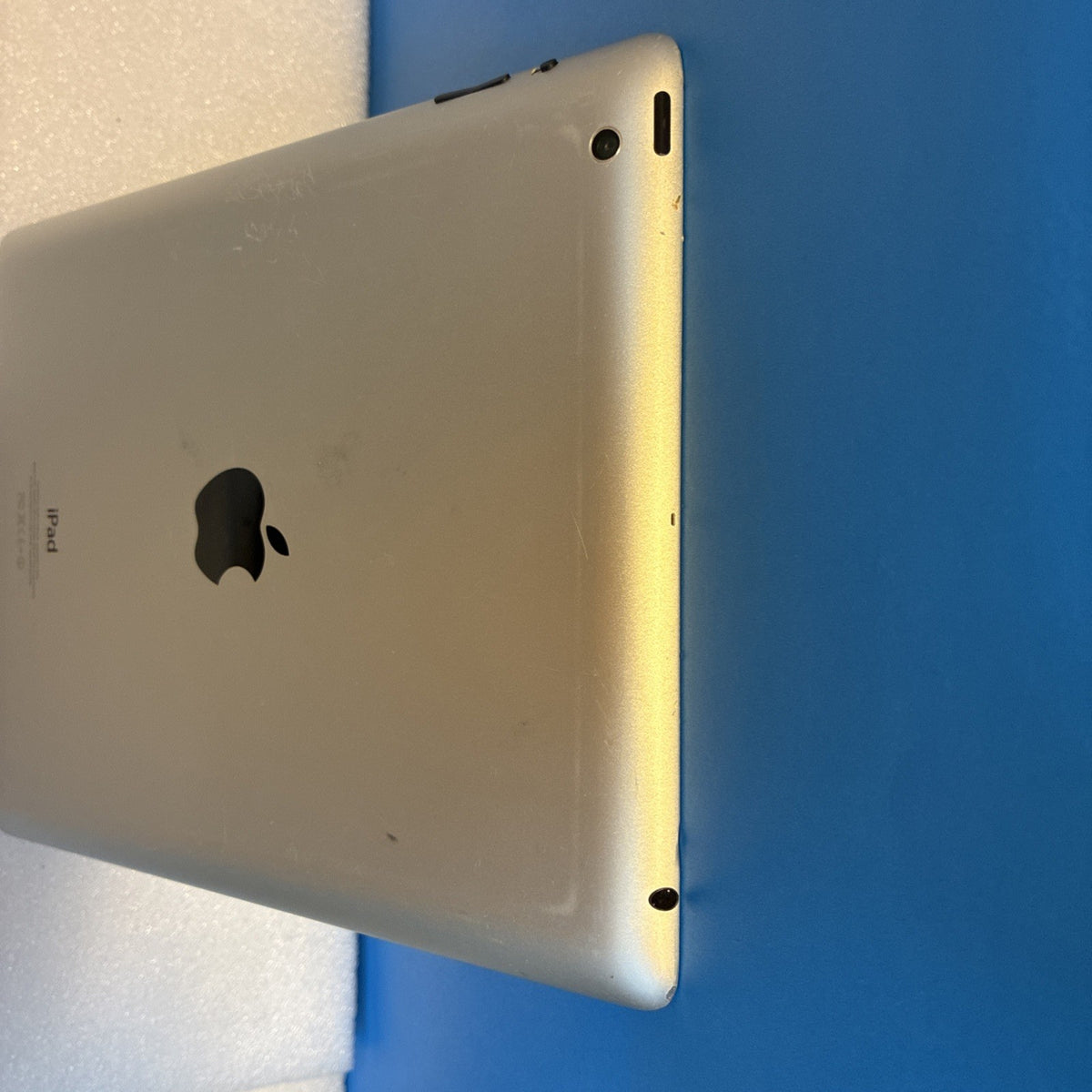 🔥 Apple iPad 4 Retina 32GB Wi-Fi  White MD514C/A