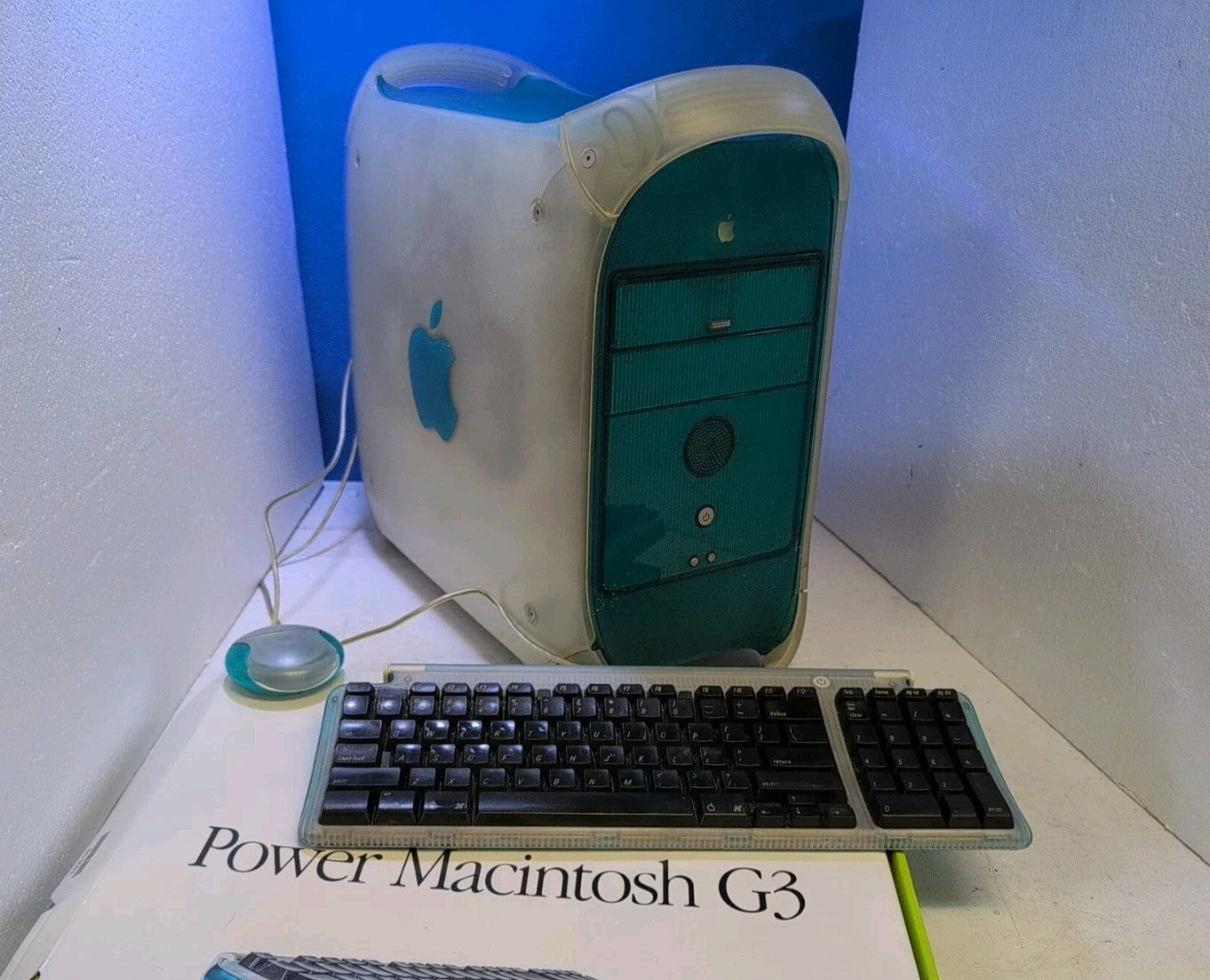 Apple PowerPC Macintosh G3 M5183 With BOX  350MHz/256MB/10GB HDD - Read Please
