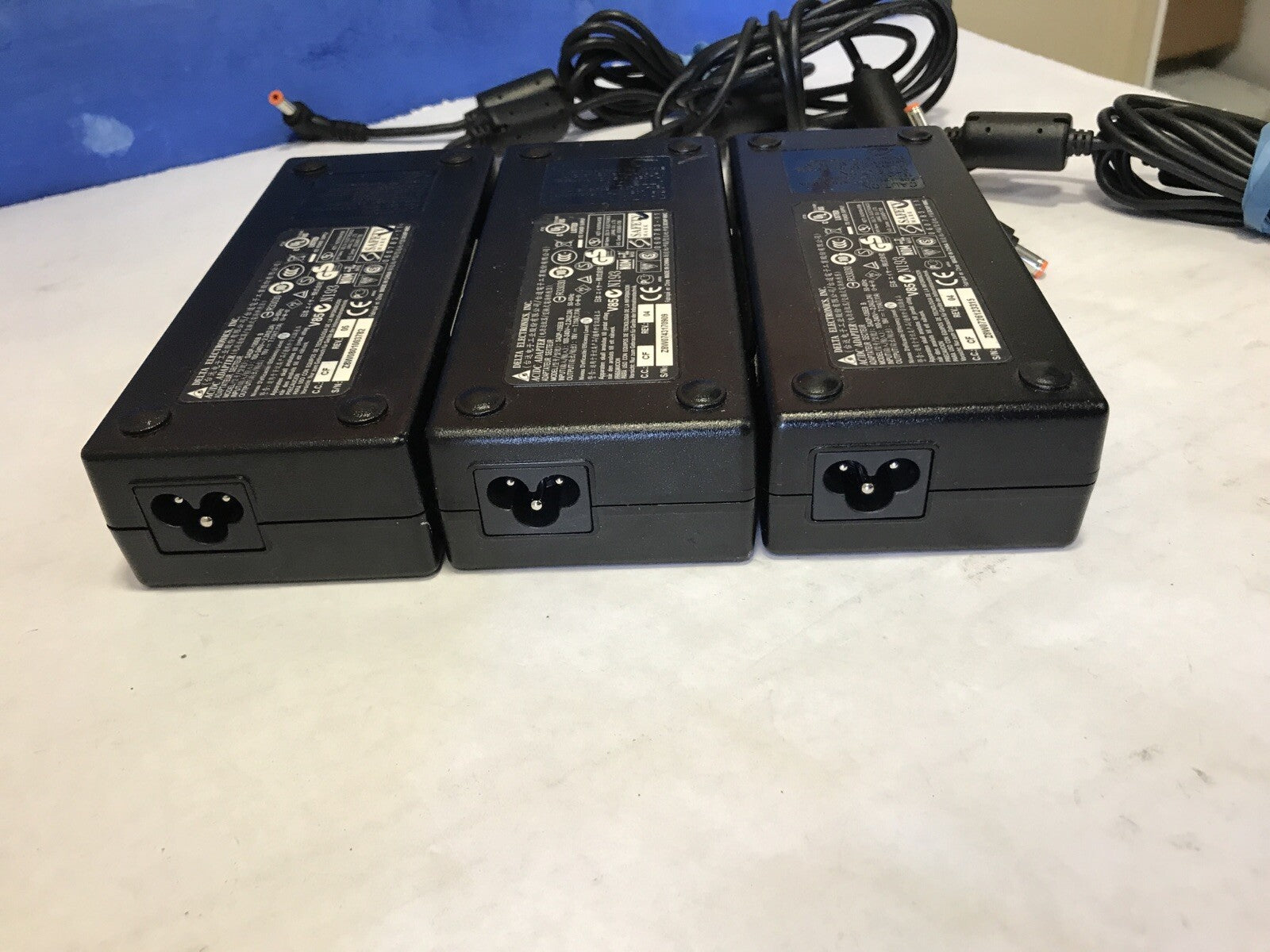 3x   GENUINE DELTA ELECTRONICS SADP-135EB B AC/DC ADAPTER 19V 7.11A FOR LAPTOP