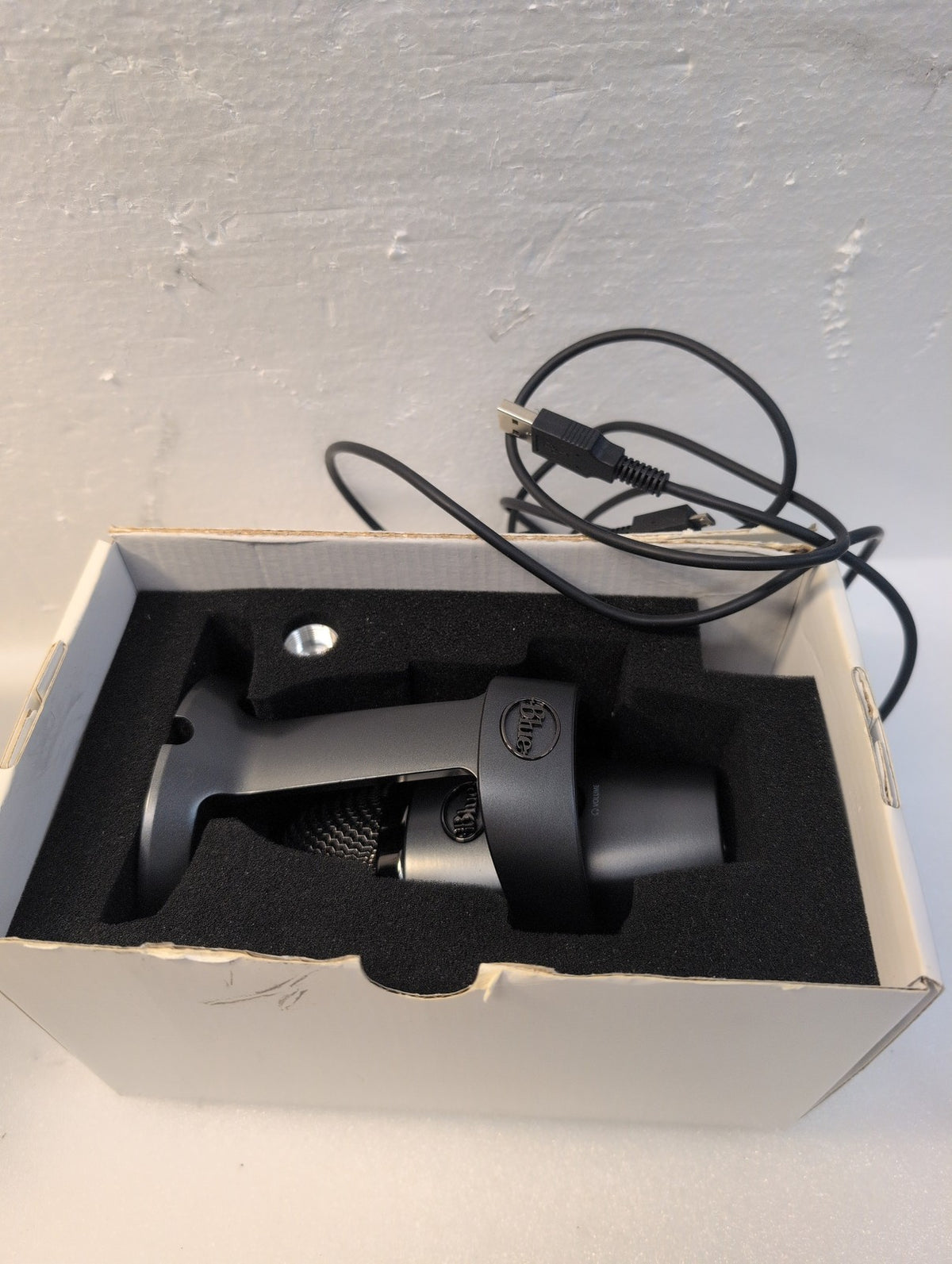 🎸 Blue Yeti USB Condenser Microphone A00098 Gunmetal Gray Multi-Pattern Tested