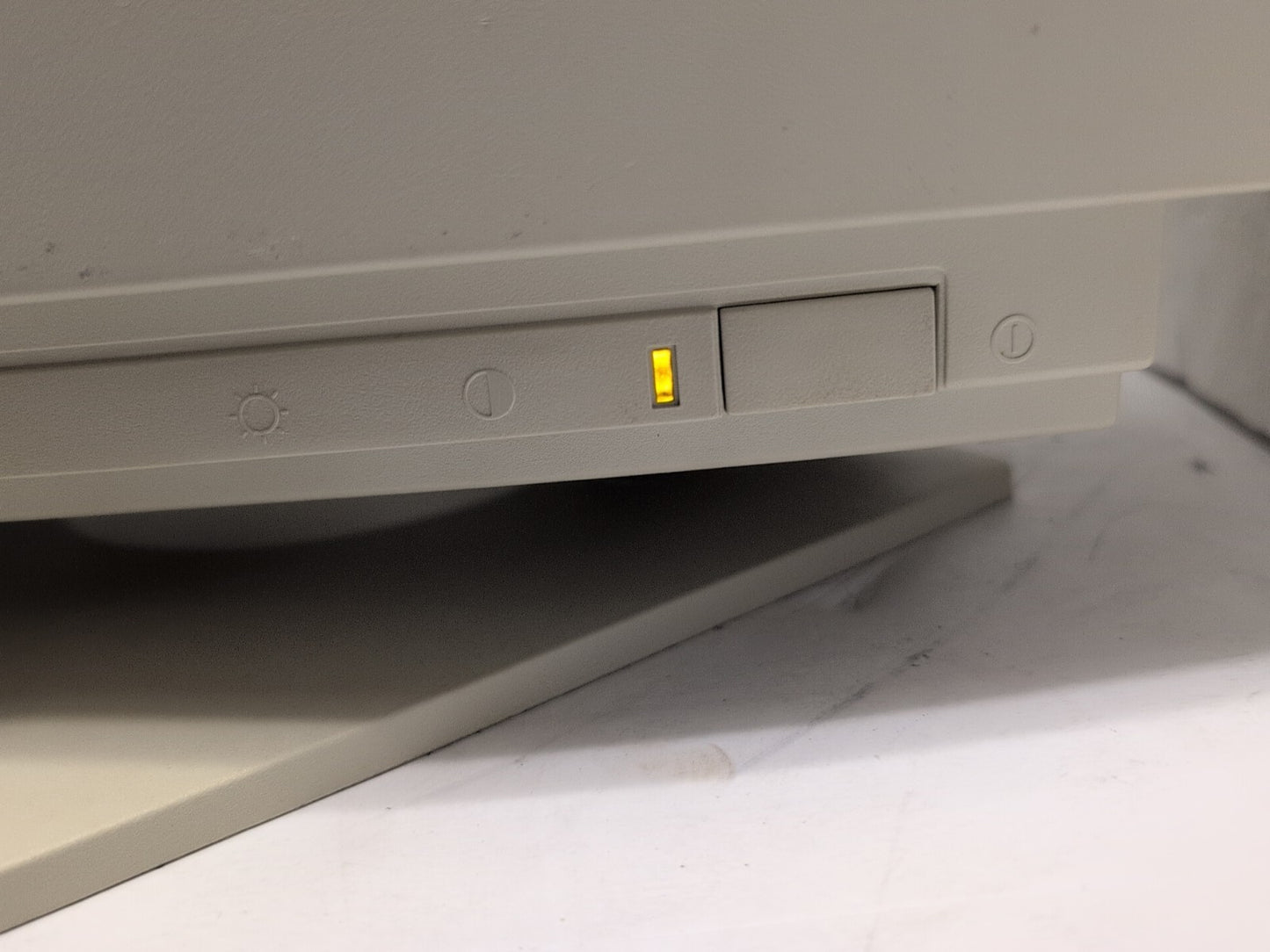 🔥 MEGA IMAGE S15MG 15" Color Display CRT Monitor (9 PIN Video PORT) -