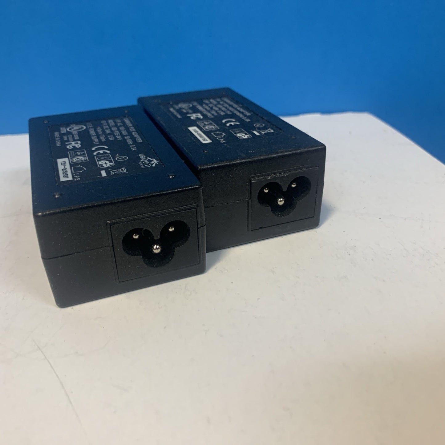 Lot of 2 Ubiquiti Networks Carrier PoE Adapter UBI-POE-15-8