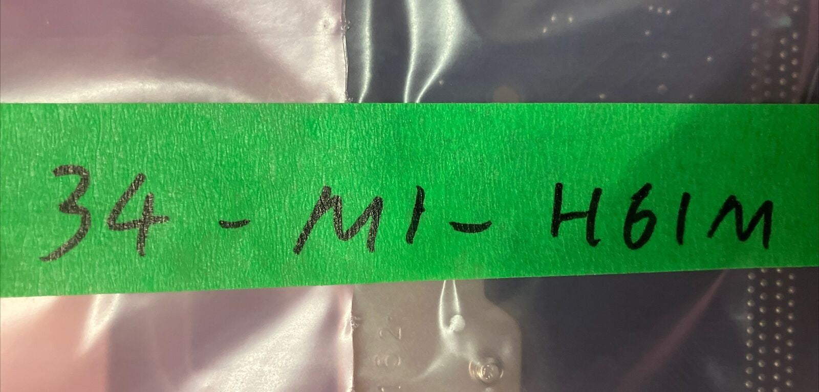 Gigabyte GA-H61M-S2PV LGA1155 DDR3 Motherboard W/  IO Plate (NO CPU)~