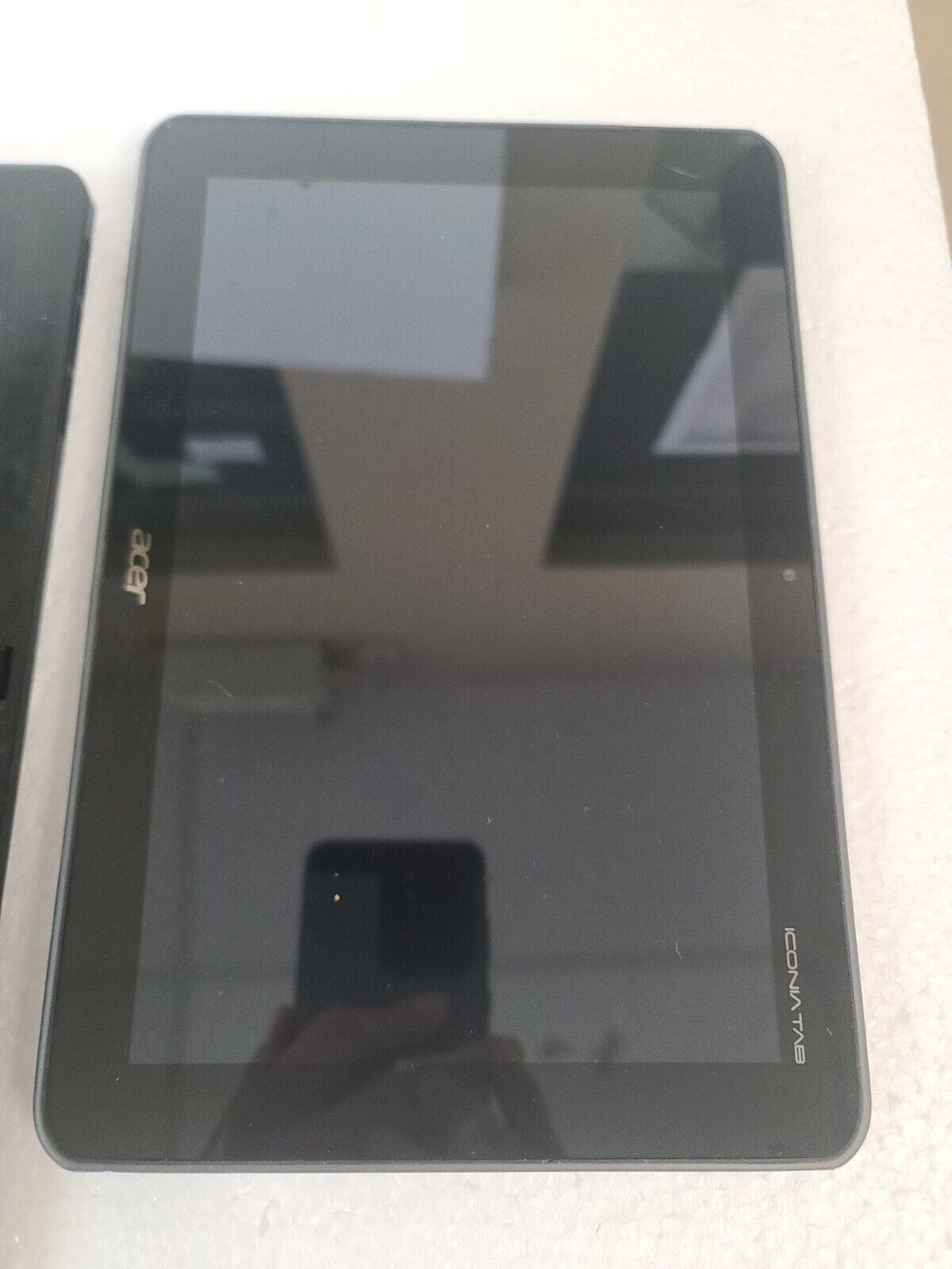 - (AS IS) 3x ACER 10-Inch Tablets