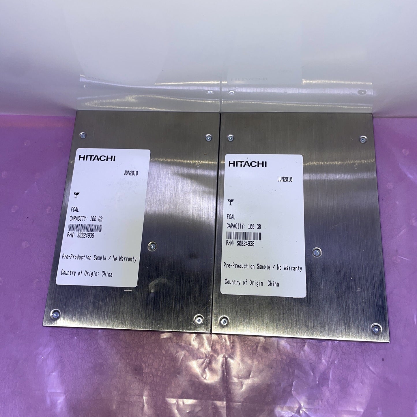 Lot of 2 Hitachi 3.5In 15.0Mm 100Gb Fcal hard drive P/N: S0B24938