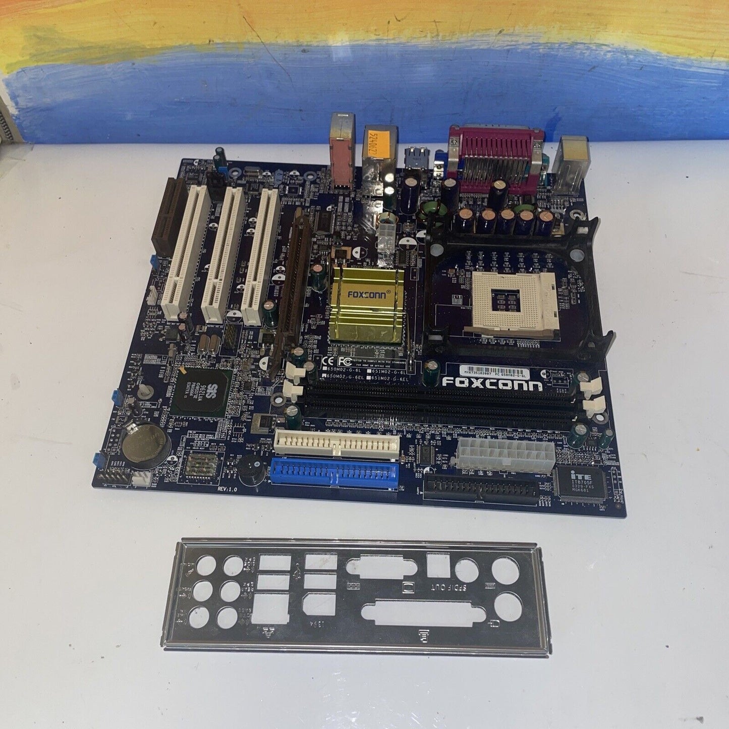 Foxconn 650M02-G-6L Socket 478 motherboard with audio, video, LAN. 1AGP, 3PCI