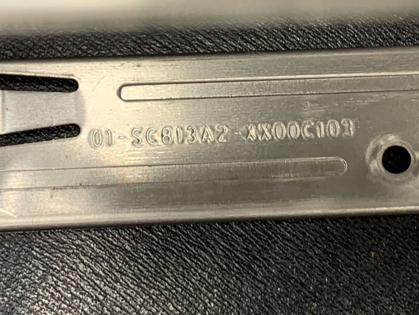 (8x) SUPERMICRO 3.5 INCH HARD DRIVE TRAY / CADDY 01-SC813A2-XX00C103 + Screws