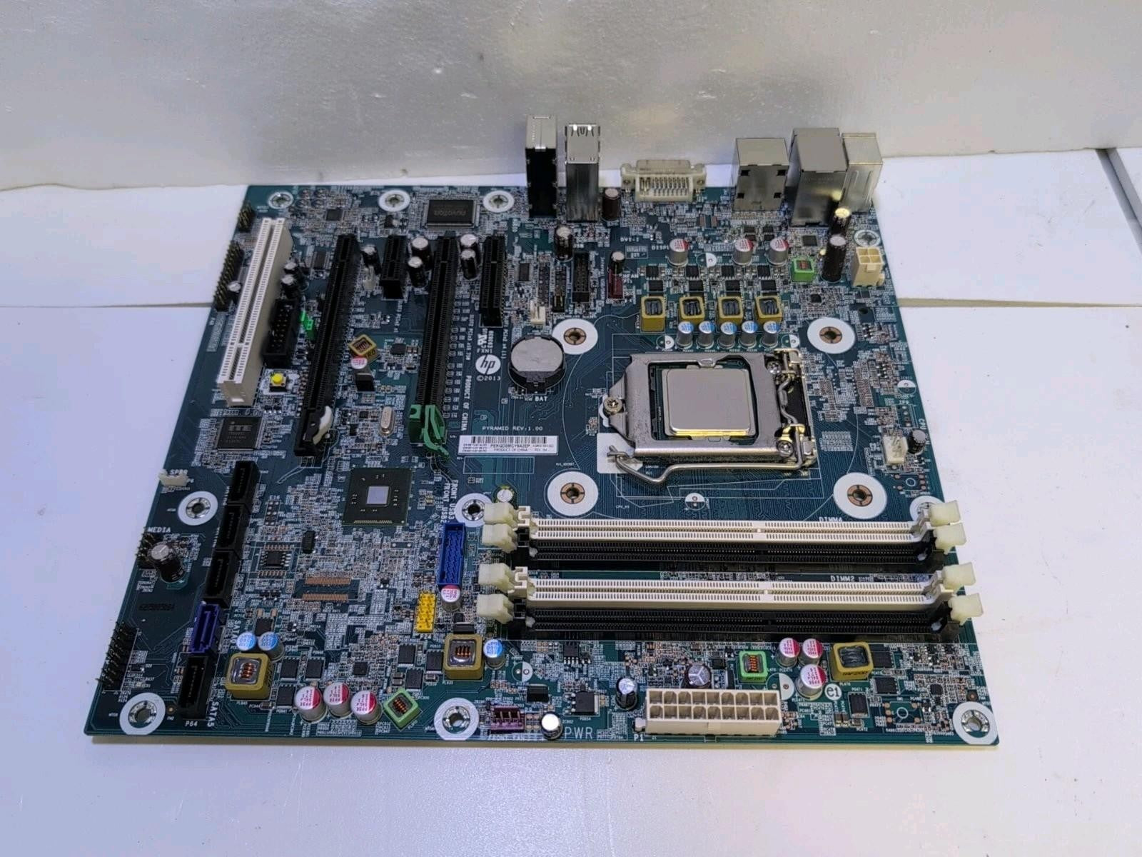 HP Z230 Workstation LGA1150 Motherboard 697894-002 698113-001 + E3-1246 V3 CPU -