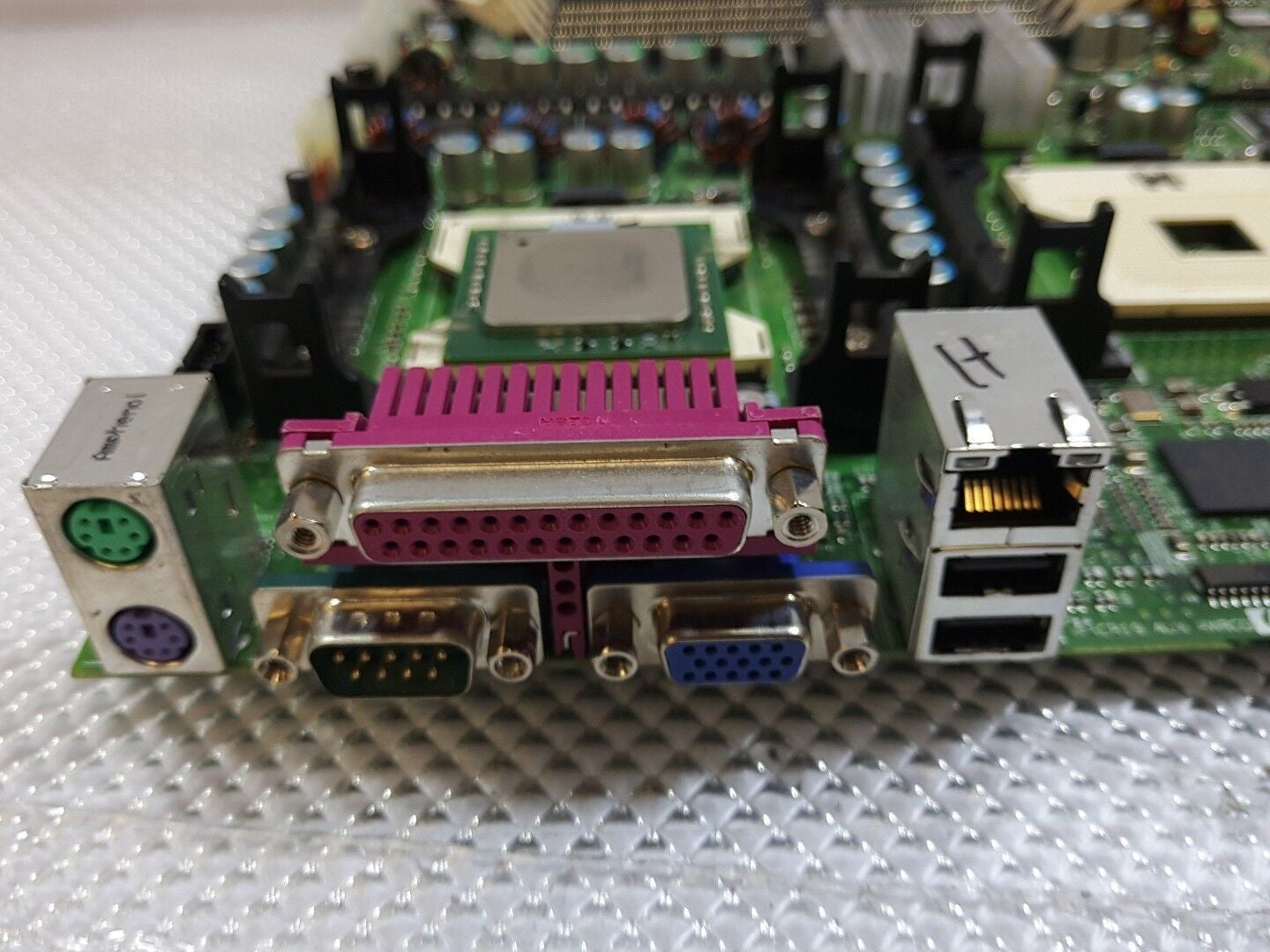 - HP ProLiant ML330 G3 Server  Motherboard W/ ONE XEPN CPU 324709-001 @@@
