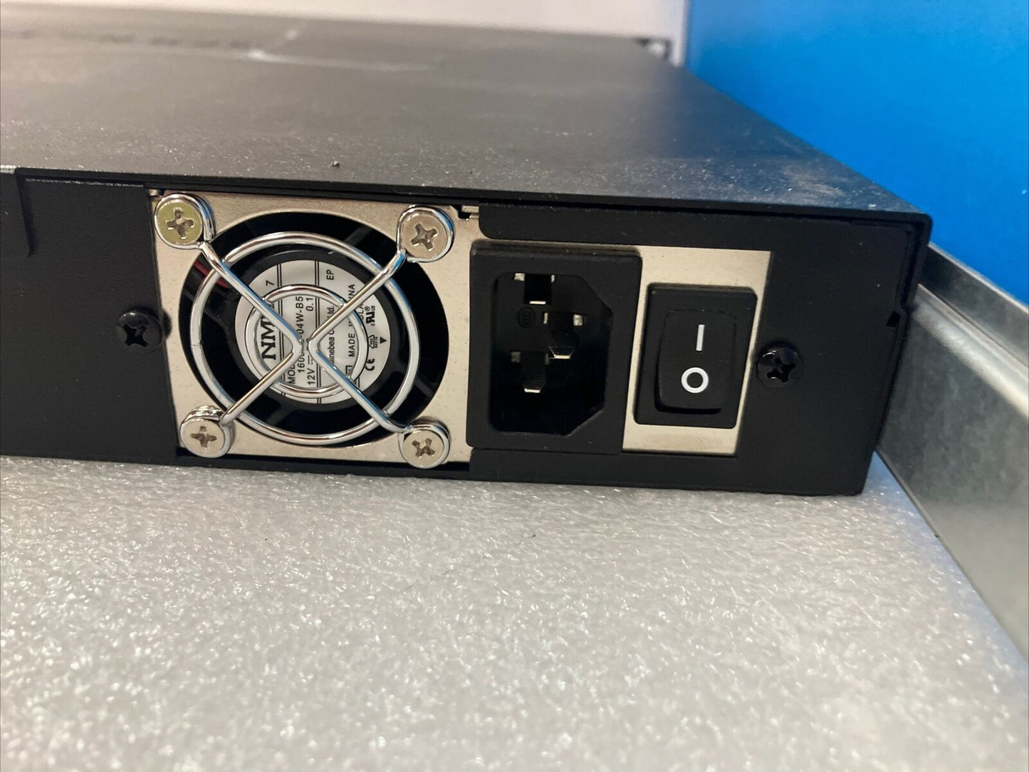 SonicWALL NSA 3600 1RK26-0A2 Network Firewall (NON-TRANSFERABLE) With Brackets ~