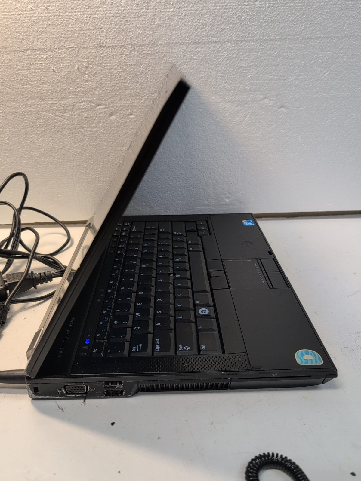 🔥 Dell Latitude E6400 14" Laptop Core 2 Duo P8600/4GB RAM/200GB HDD/WIN XP -