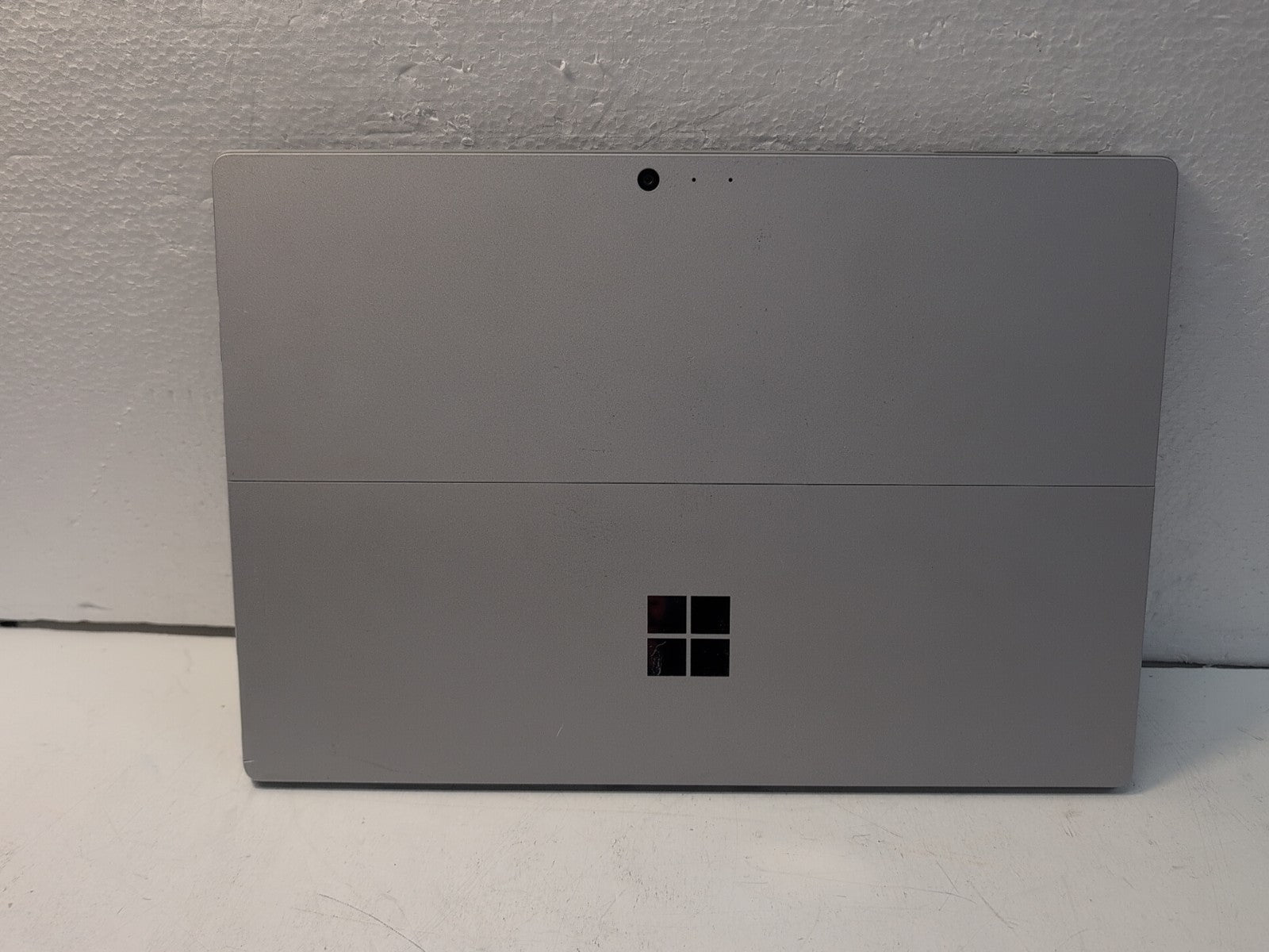 🔥 (Cracked,  No Boot, AS IS) Microsoft Surface Pro 1796 / 256GB  -