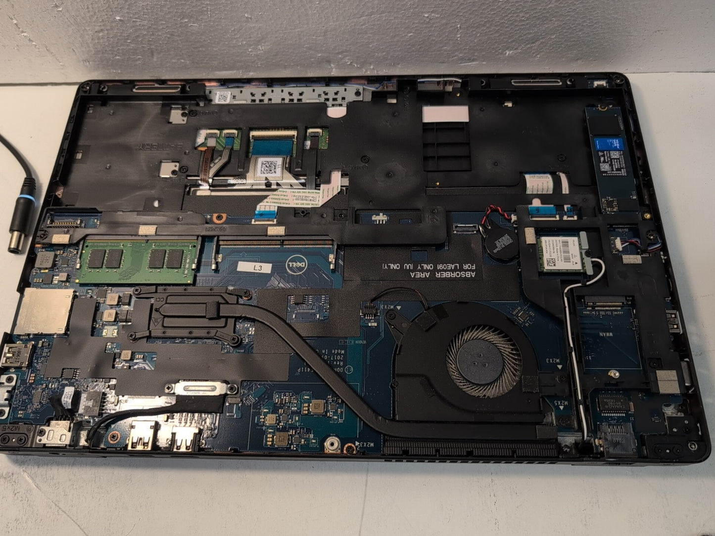 Dell Latitude 5590 15.6" Laptop i5-7300U/8GB/500GB SSD/Win11 (NO BATTERY, READ)-