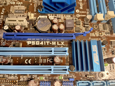 🔥ASUS P5G41T-MLX MOTHERBOARD LGA775 + i/o  + cpu E5800 SLGTG  +