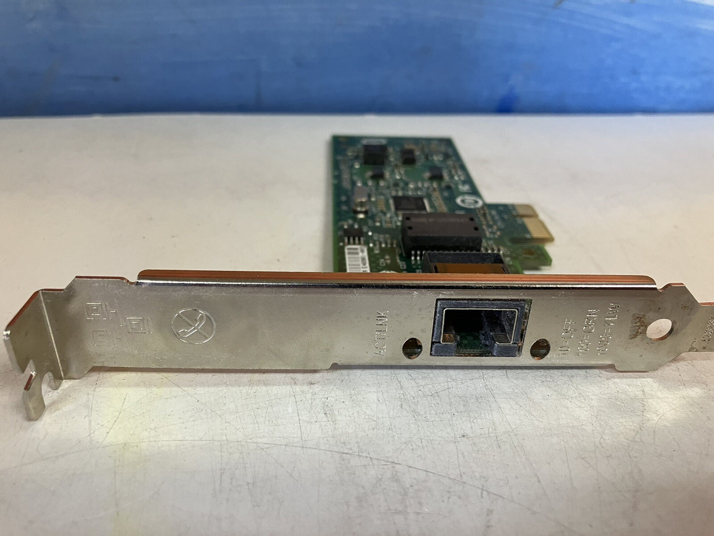 ~ Intel Gigabit PCI-E Network Adapter EXP19301CTBLK 893647 E46981 E25869 E139761