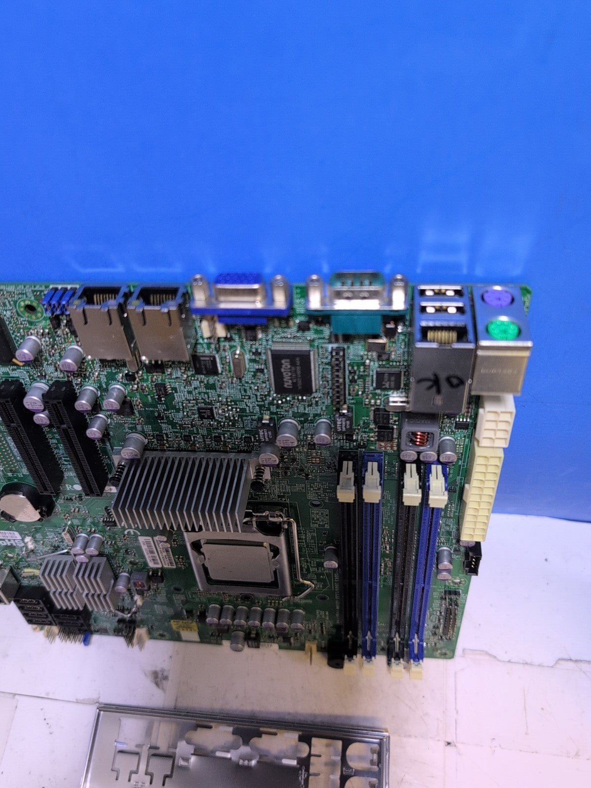 4x SuperMicro X9SCL-F Micro ATX Server Motherboards + E3-1240 (V2) CPU + I/O -