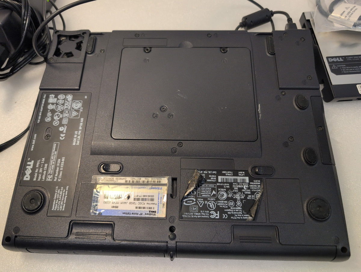 🎸 Dell Latitude C640 Laptop Pentium 4-M 2.2GHz 1GB RAM 40GB HDD (NO OS, READ)