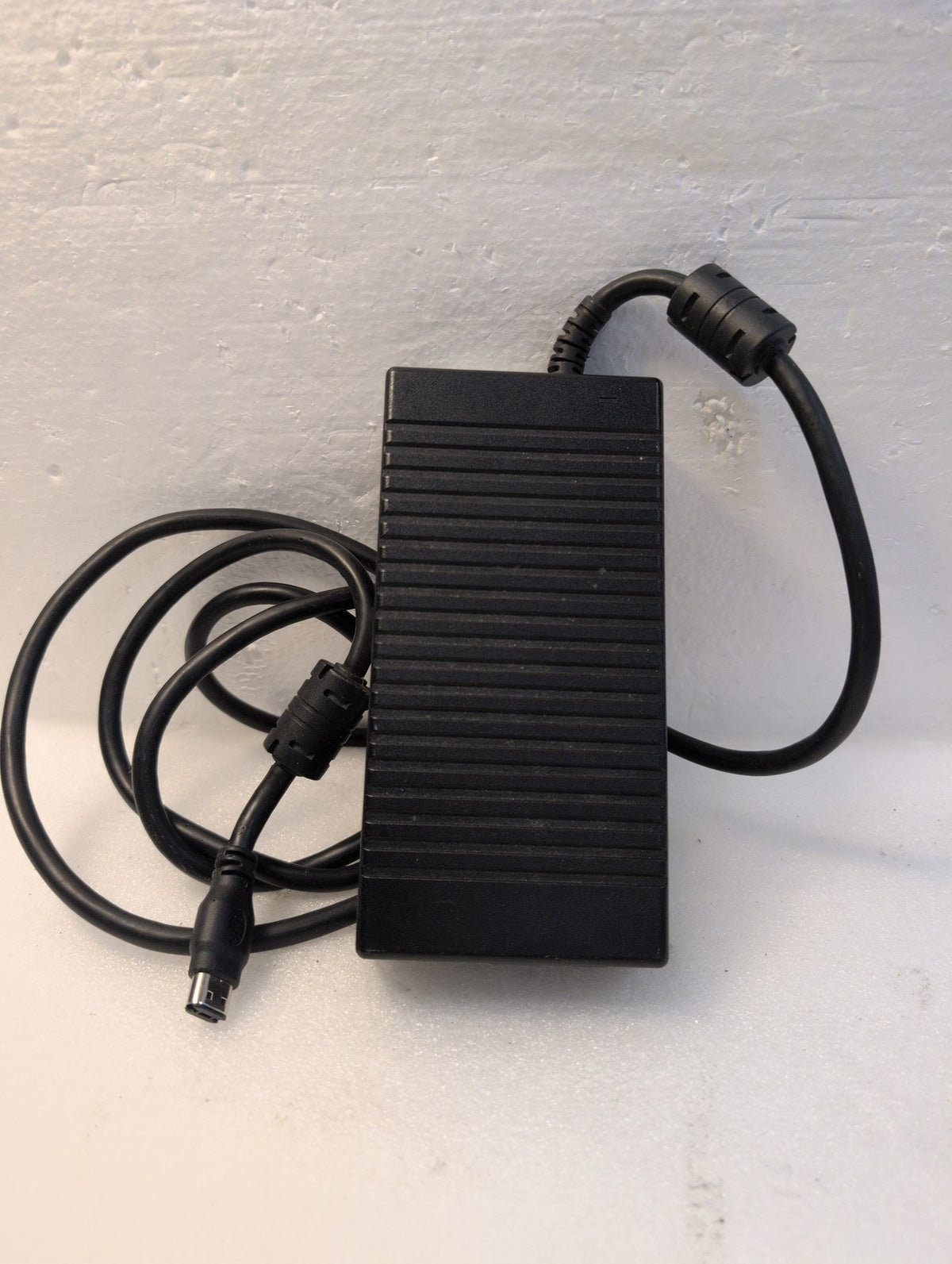 🎸 HP 180W AC Adapter HSTNN-DA03 393948-004 for Compaq HP Notebooks 19V 9.5A