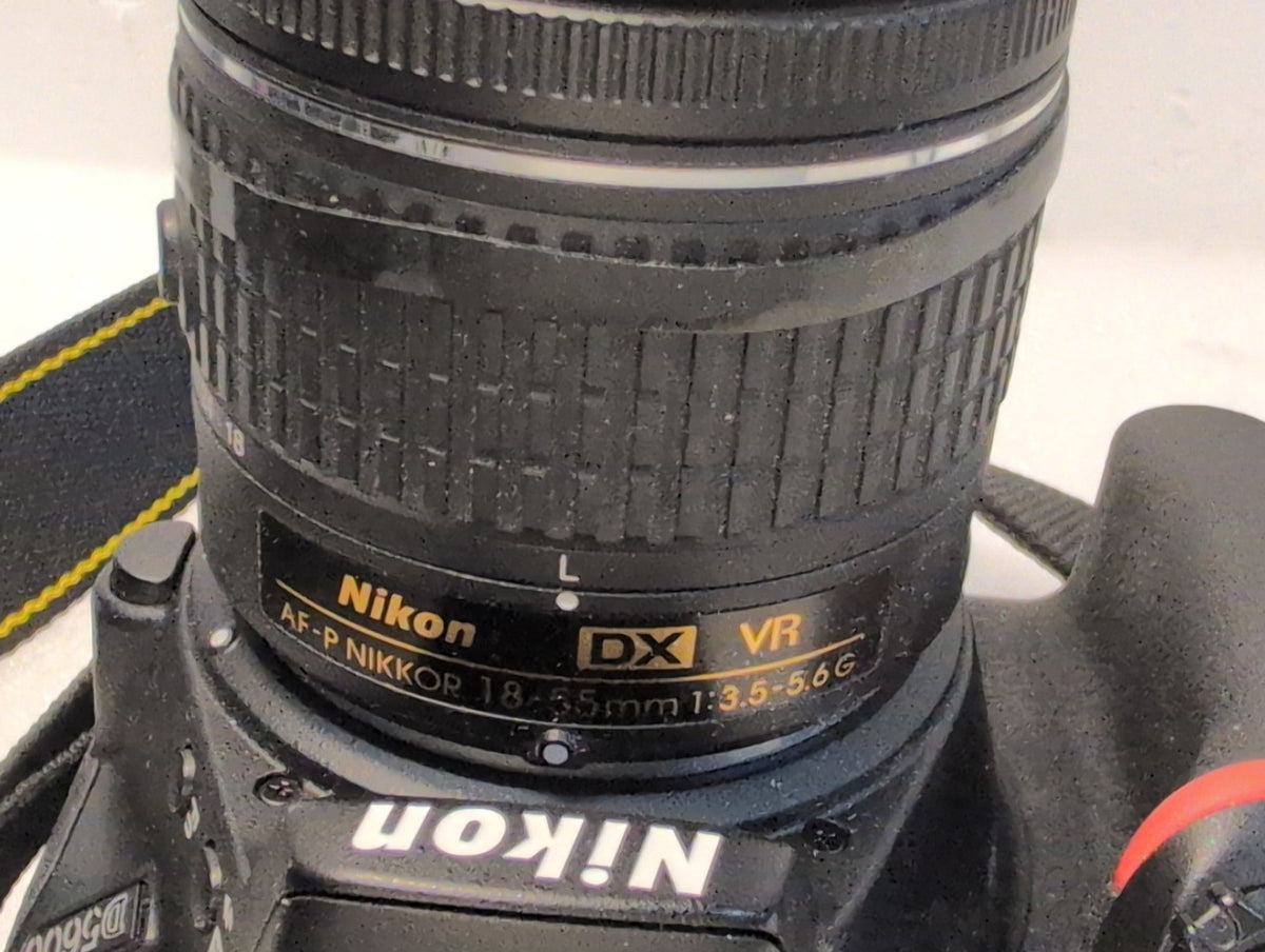 🎸 Nikon D5600 24.2MP DSLR Camera with AF-P 18-55mm f/3.5-5.6G VR Lens 64GB Card