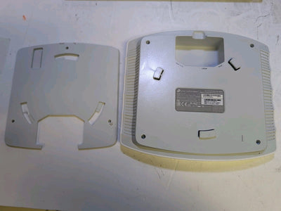 TP-Link EAP245 V3 | Omada AC1750 Gigabit Wireless Access Point W/Back Plate -
