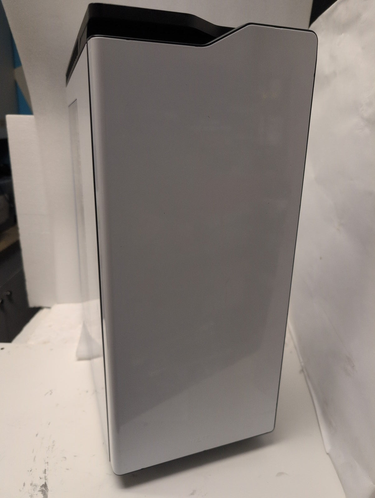 🎸 NZXT H440 CA-H440W-W1 White/Black Mid-Tower ATX Gaming Case Tempered Glass