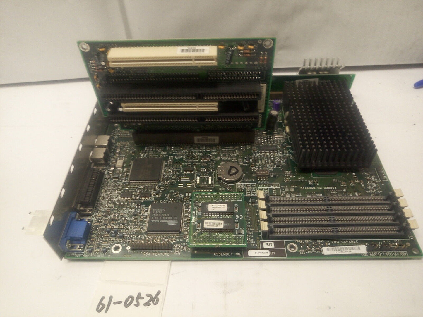 - COMPAQ 005507-001 005505-013  DESKPRO SYSTEM BOARD W/ CPU