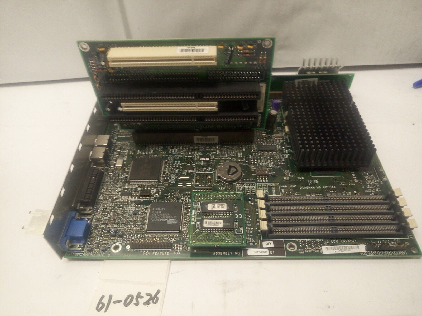 - COMPAQ 005507-001 005505-013  DESKPRO SYSTEM BOARD W/ CPU