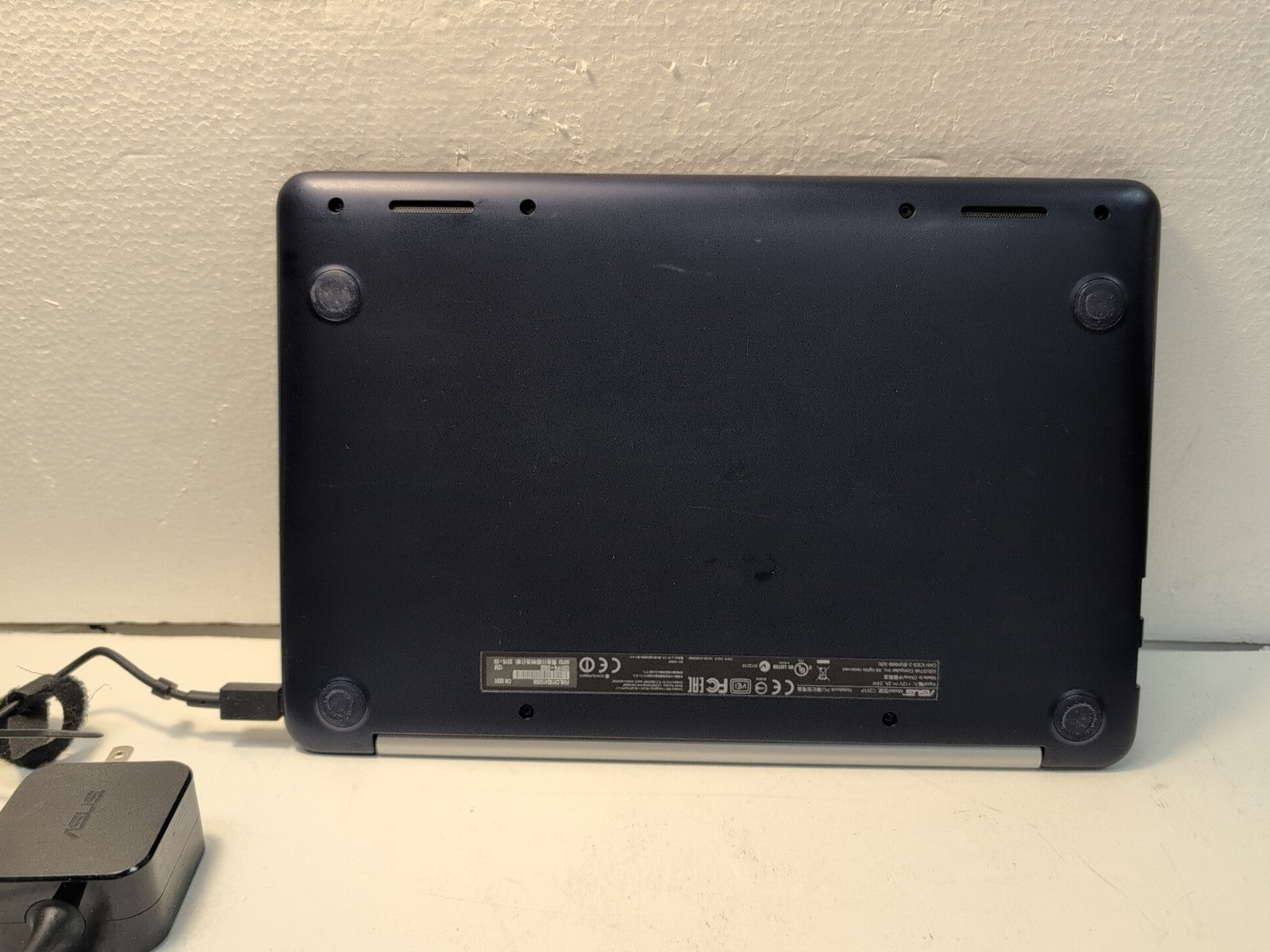 🔥 ASUS C201P 11 inch Chromebook ARM V7 CPU/4GB RAM/ 16GB eMMC w/ CHARGER -