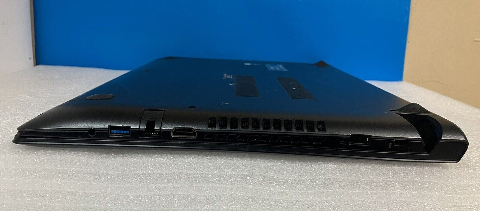 ~ (For Parts, As is) Lenovo 15.6" Laptop AMD A8 CPU 2GB RAM No Disk (Read)