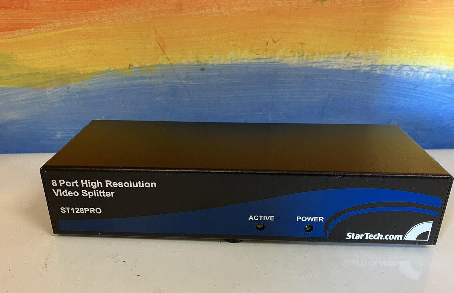 ~ StarTech ST128PRO 8-Port High Resolution Video Splitter D6F3E1D671