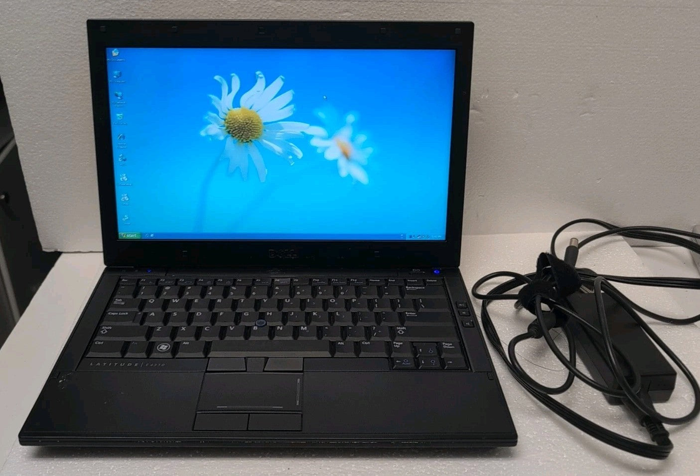 🔥(NICE) DELL LATITUDE E4310 13" LAPTOP i5-M520 CPU /4GB RAM/320GB HDD/WIN XP -
