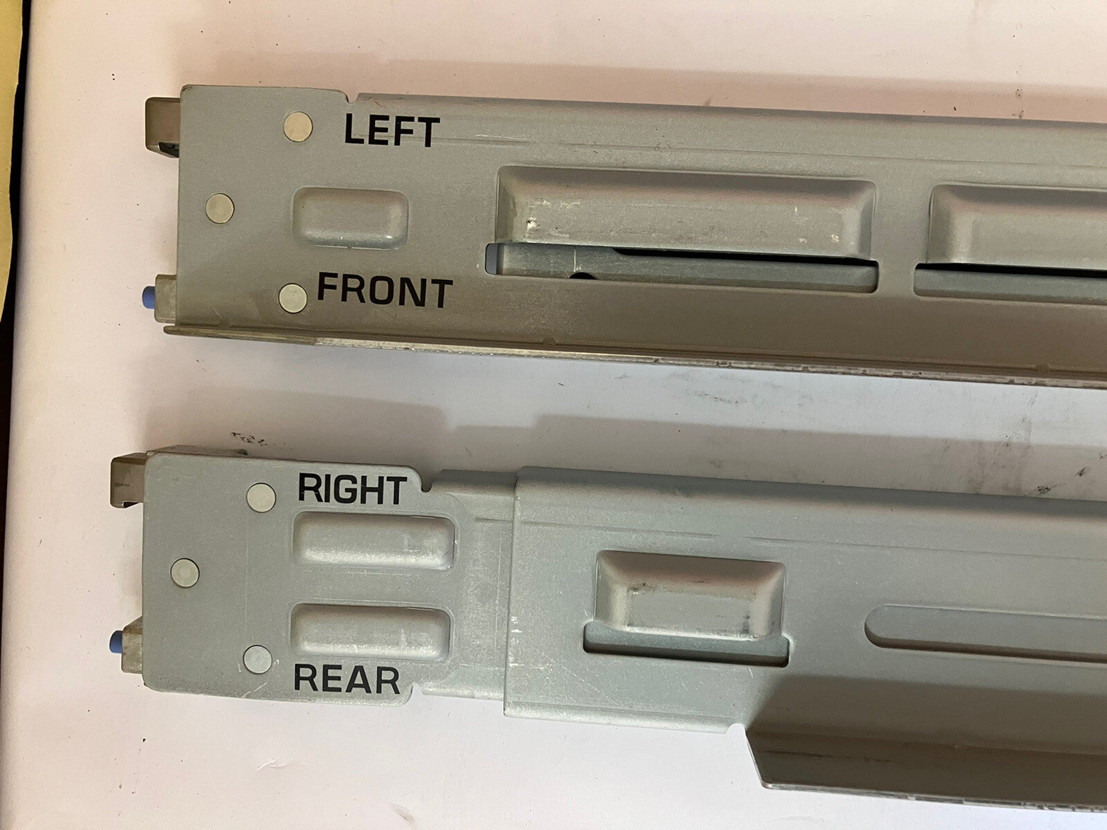~ IBM X3620 / X3620 / X3630 M3 Left Right Rackmount Server Rail 69Y1106 69Y1108