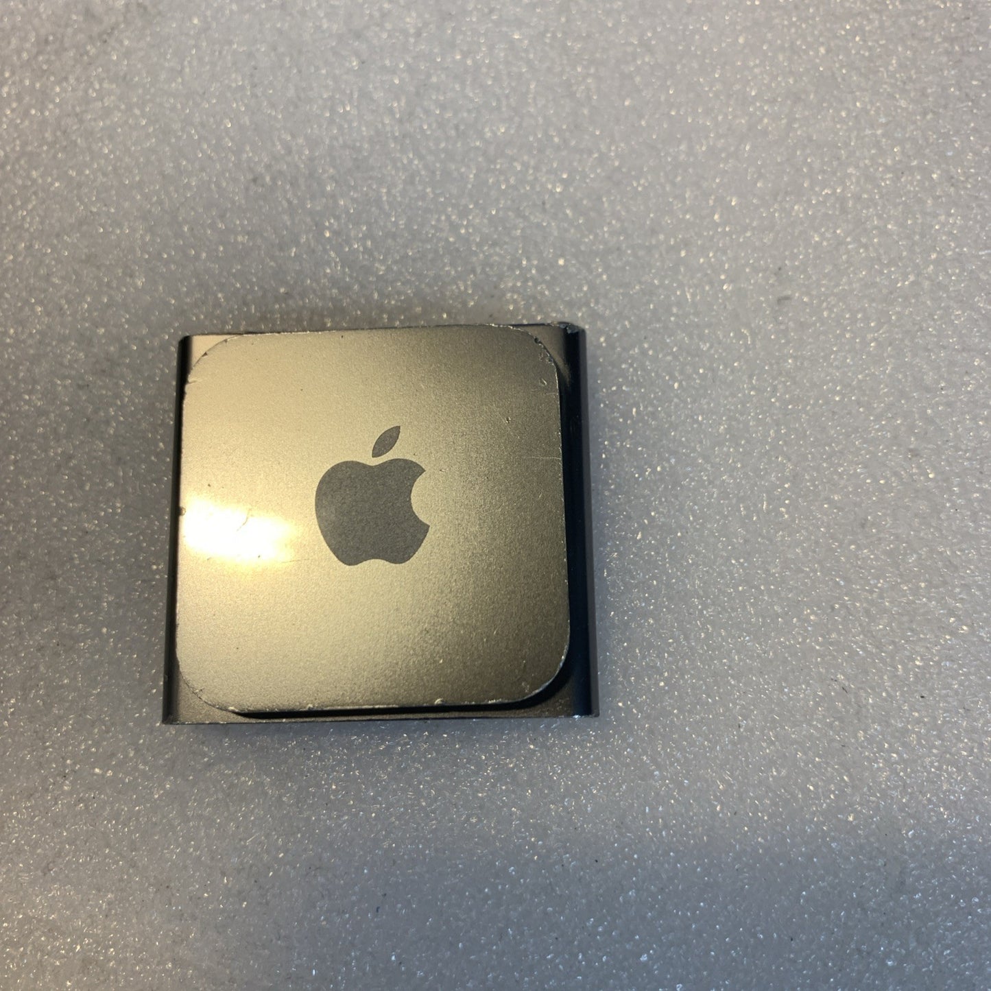 Apple iPod nano A1366 6th Gen/1.54" Multitouch/Clip 8GB