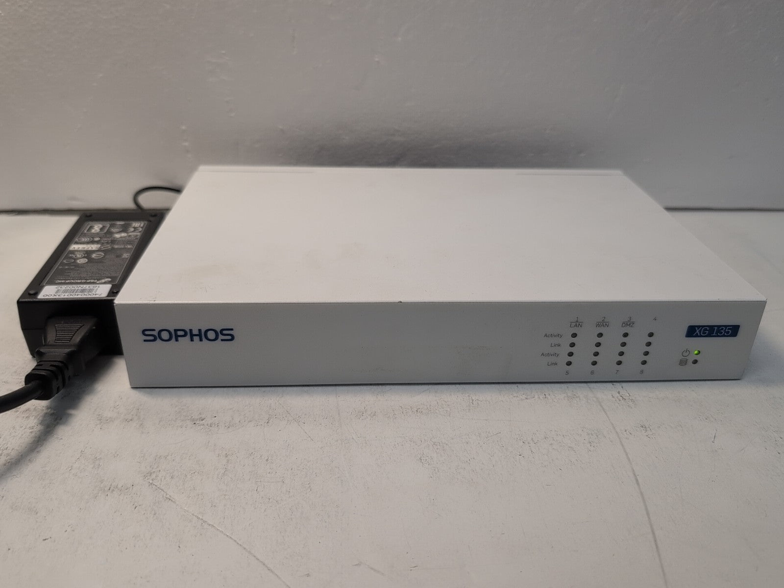 🔥 Sophos XG 135 REV 2 Network Security Appliance With AC Adapter -