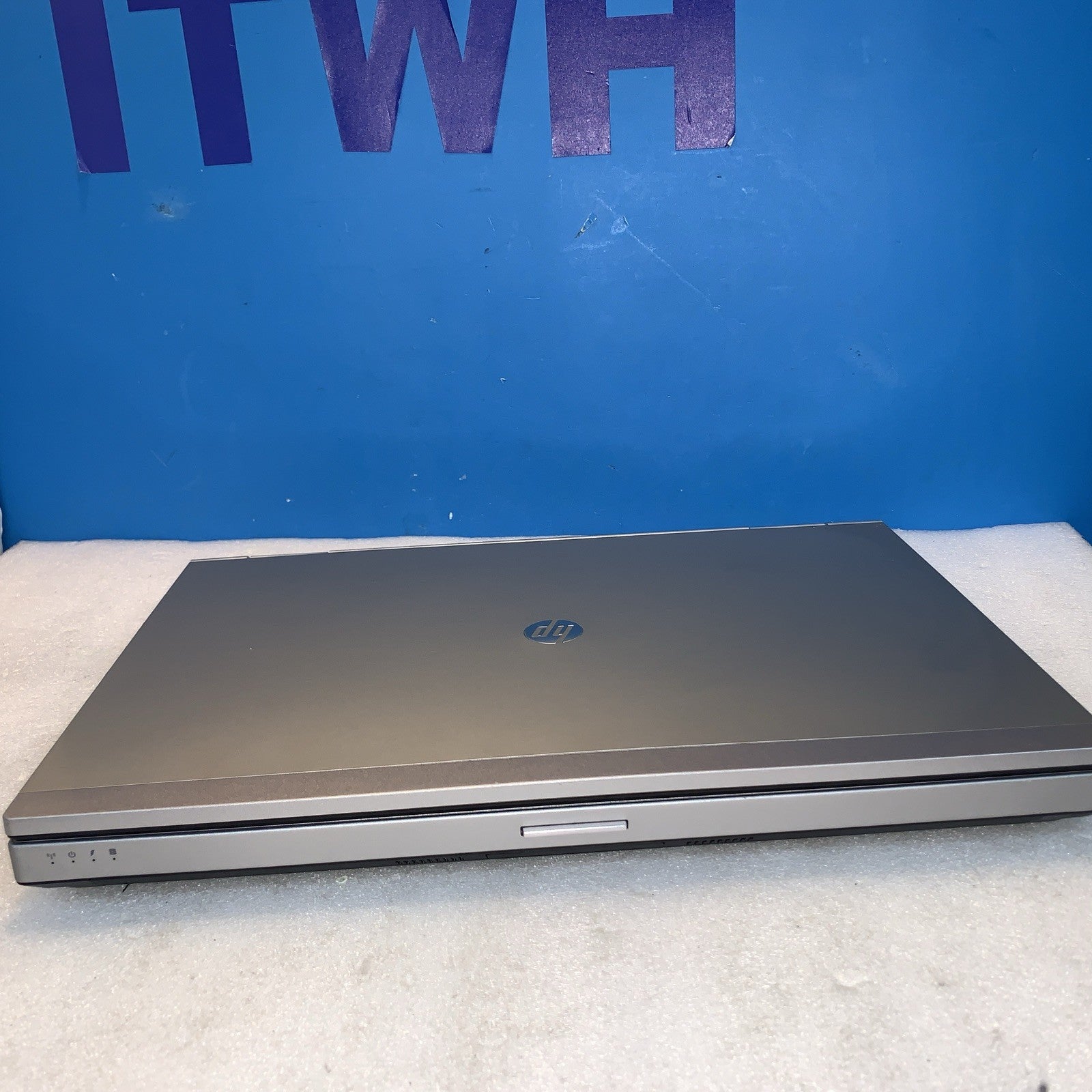 🔥 HP Elitebook 8460p 14" CPU 4GB FireWire DP WiFi Bluetooth Webcam Win XP SP3