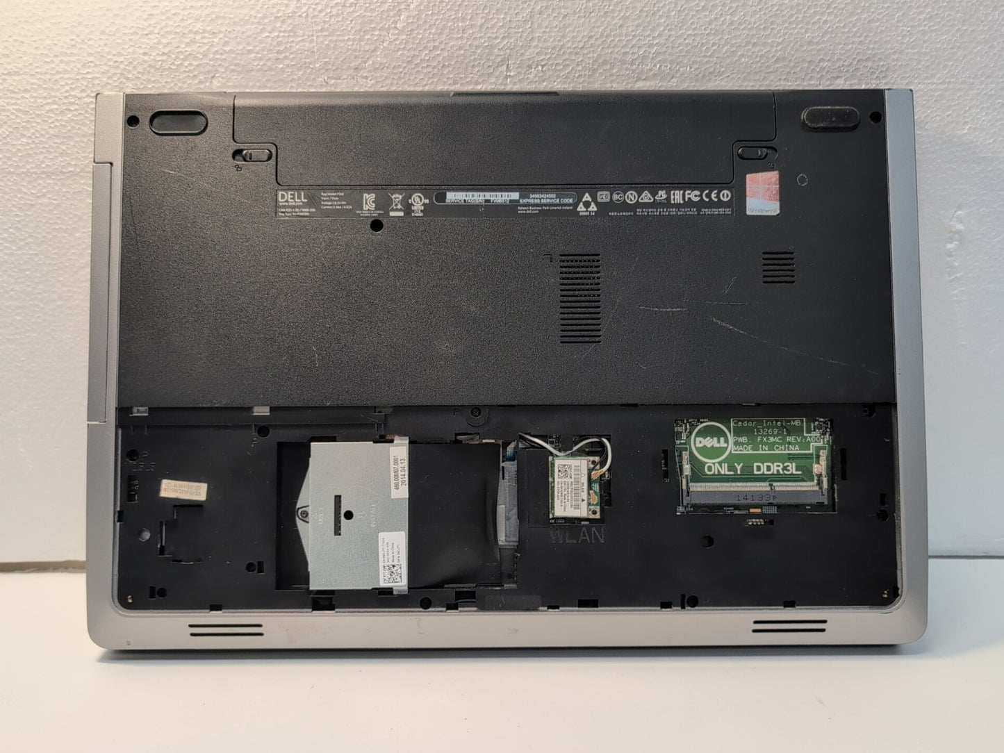 🔥 (For Parts,  No Display ) DELL P26E 17" Laptop INTEL i7 CPU (NO RAM/HDD/AC) -
